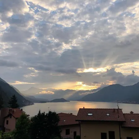 Apartment Charming & Bright Lakefront Argegno