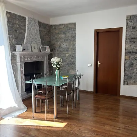 Charming & Bright Lakefront Apartamento Argegno