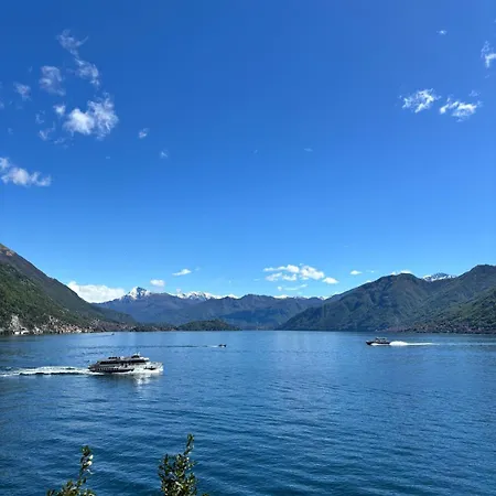 Charming&bright Lakefront Apartamento Argegno